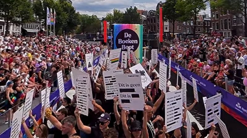 Boekenboot wint prijs voor Beste Statement tijdens Canal Pride